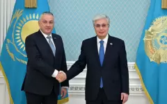 Глава государства принял Европейского Комиссара по международному партнерству