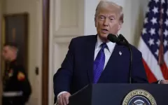 Он хороший человек: Трамп вступился за советника после утечки военных планов США