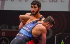 Казахстанский борец завоевал серебро на чемпионате Азии в Аммане