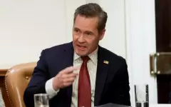 Скандал с утечкой из секретного чата: советник Трампа взял на себя всю ответственность