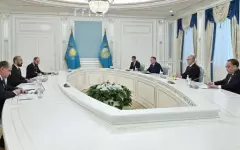 Токаев принял министра иностранных дел Армении
