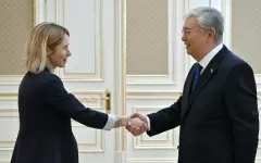 Казахстанцам упростят получение шенгенской визы: Токаев встретился с Верховным представителем ЕС Каей Каллас