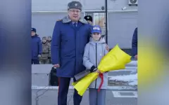 Полиция наградила отважную девочку, бросившуюся вслед грабителю в Усть-Каменогорске