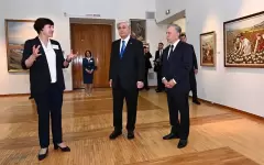 Главы Казахстана и Узбекистана осмотрели выставку картин Кастеева и Тансыкбаева