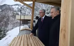 Токаев и Мирзиёев осмотрели горнолыжный кластер Алматы