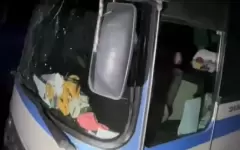 Грузовой поезд и автобус с людьми столкнулись на переезде в Кызылорде