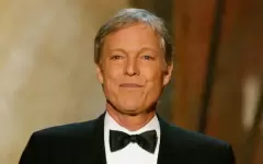Скончался звезда сериалов Сегун и Поющие в терновнике