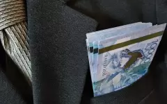 Замакима и предприниматель лишились свободы после сделки за 10 млн тенге