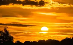 От заморозков до 26℃ тепла: о погоде на 1-3 апреля в Астане, Алматы и Шымкенте