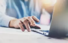 Свыше 90 % госуслуг доступны в онлайн-формате — Минцифровизации