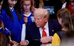 Белый дом заявил о недовольстве Трампа заявлениями Путина и Зеленского