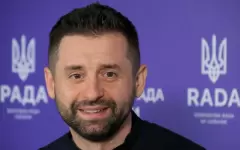 Слухи о готовящихся выборах президента Украины опровергли в Верховной раде