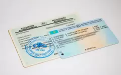 Казахстанские водительские права стали недействительны в России