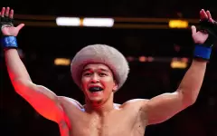 Казахстанский боец Асу Алмабаев поднялся в рейтинге UFC