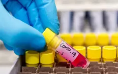 На борьбу с COVID-19 в США сокращают финансирование: 23 штата подали в суд на администрацию Трампа