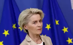 Глава Еврокомиссии обещает использовать «все карты» в ответ на политику Трампа