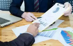 Деловая активность в Казахстане снова пошла на спад