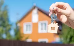 Казахстанка потратила деньги от продажи дома и попала под уголовную статью