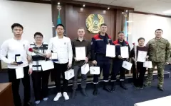 В Алматы наградили героев, спасших мужчину с переломом позвоночника в горах
