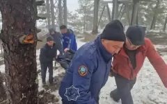 Мужчина упал с горы в районе смотровой площадки в Щучинске