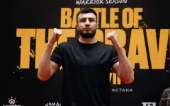 Двукратный олимпийский чемпион Баходир Джалолов выиграл бой на вечере бокса в Астане