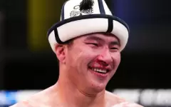Кыргызстанский боец на коротком уведомлении дебютировал в UFC и проиграл