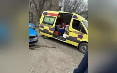 Был весь в крови после удара ножом: актюбинка рассказала о нападении на ее детей и мужа