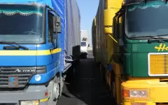 Скопление грузовых автомобилей на границе с Китаем: в КГД обратились к водителям