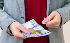 Тои и свадьбы близко: как финансово подготовиться к подаркам на торжества в Казахстане