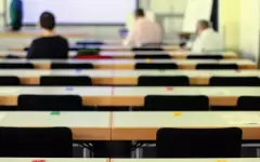 Позволяет себе оскорбления: неэтичным поведением учителя возмутились казахстанцы в Сети