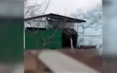 Огромные глыбы льда едва не разрушили набережную в Балхаше