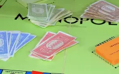 Игра Монополия переходит в реалити-шоу