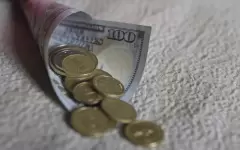 Доллар продолжил активно дорожать на фоне дешевеющей нефти в Казахстане
