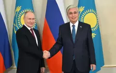 Токаева пригласили на Парад Победы в Москву