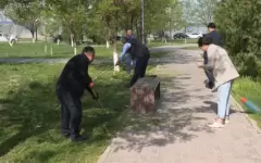 Более 100 жителей Шымкента приняли участие в акции «Чистый четверг»