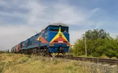 Ущерб на миллионы: машинистов осудили за хищение 22,5 тонн дизтоплива в Караганде