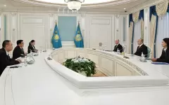 Токаеву представили казахстанско-китайский проект курьерской доставки