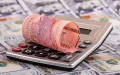 Курс доллара еще немного снизился на торгах 11 апреля