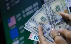 Чем помешали табло с курсами валют Нацбанку