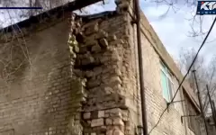 Двухэтажки начали разрушаться из-за дождей в Актюбинской области