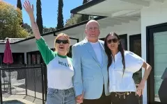 Дочь Брюса Уиллиса и Деми Мур показала архивное фото с родителями