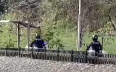 Погоню полицейских за мопедистом сняли на видео в Алматы