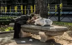 Грязь, вонь и разврат: алматинцы пожаловались на мстительных подъездных домовых