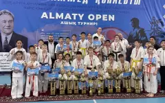 Турнир по Шинкиокушинкай каратэ, посвященный памяти Динмухамеда Кунаева, прошел в Алматы