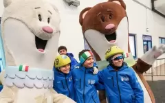 Факелы зимних Олимпийских и Паралимпийских игр 2026 года показали общественности
