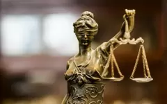 Факты систематических взяток выявлены в управлении образования Астаны