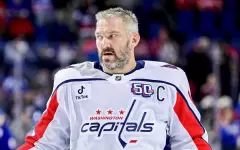 Овечкин стал самым богатым игроком в истории НХЛ