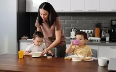Какие продукты необходимы в детском рационе питания весной — диетолог