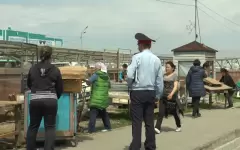 На рынках «барахолки» Алматы ликвидировано более 100 точек стихийной торговли