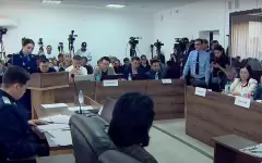 Пройдя около 50 метров, присел на асфальт: прокурор рассказала, как убивали Шерзата Болата